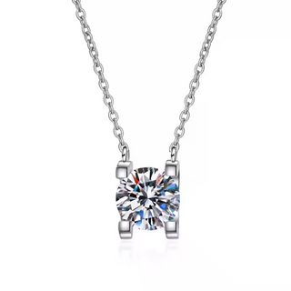 Fine Jewellery 1.0ct Round Cut Sparkling Moissanite S925 Sterling Silver Pendant Necklaces for Women Wedding Engagement
