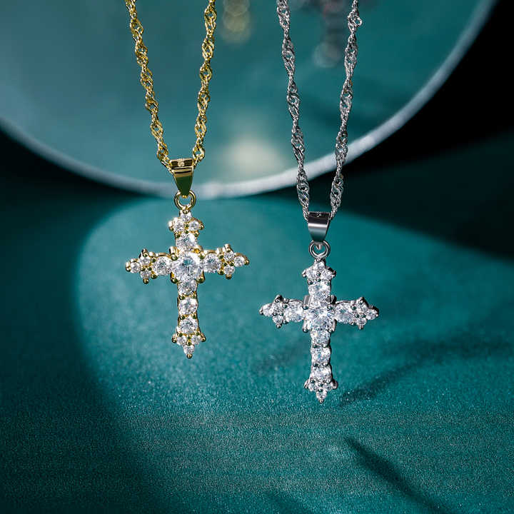 Fashion Jewelry Hypoallergenic Tarnish Free 5A Cubic Zirconia 925 Sterling Silver Cross Pendant Necklace for Party Gifts