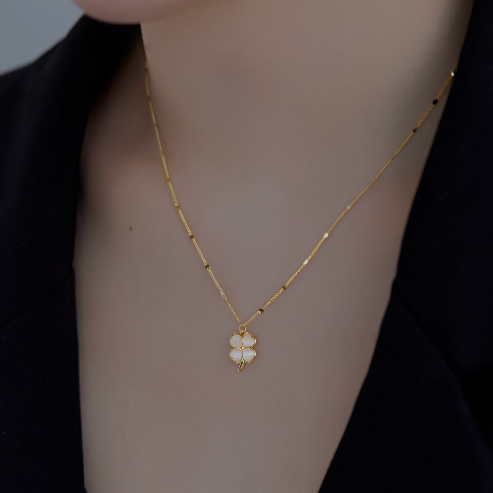 Fashion Jewelry 925 Sterling Silver Clavicle Chain Necklace Creative Opal Four Leaf Clover Pendant Necklace for Women Girls Gift