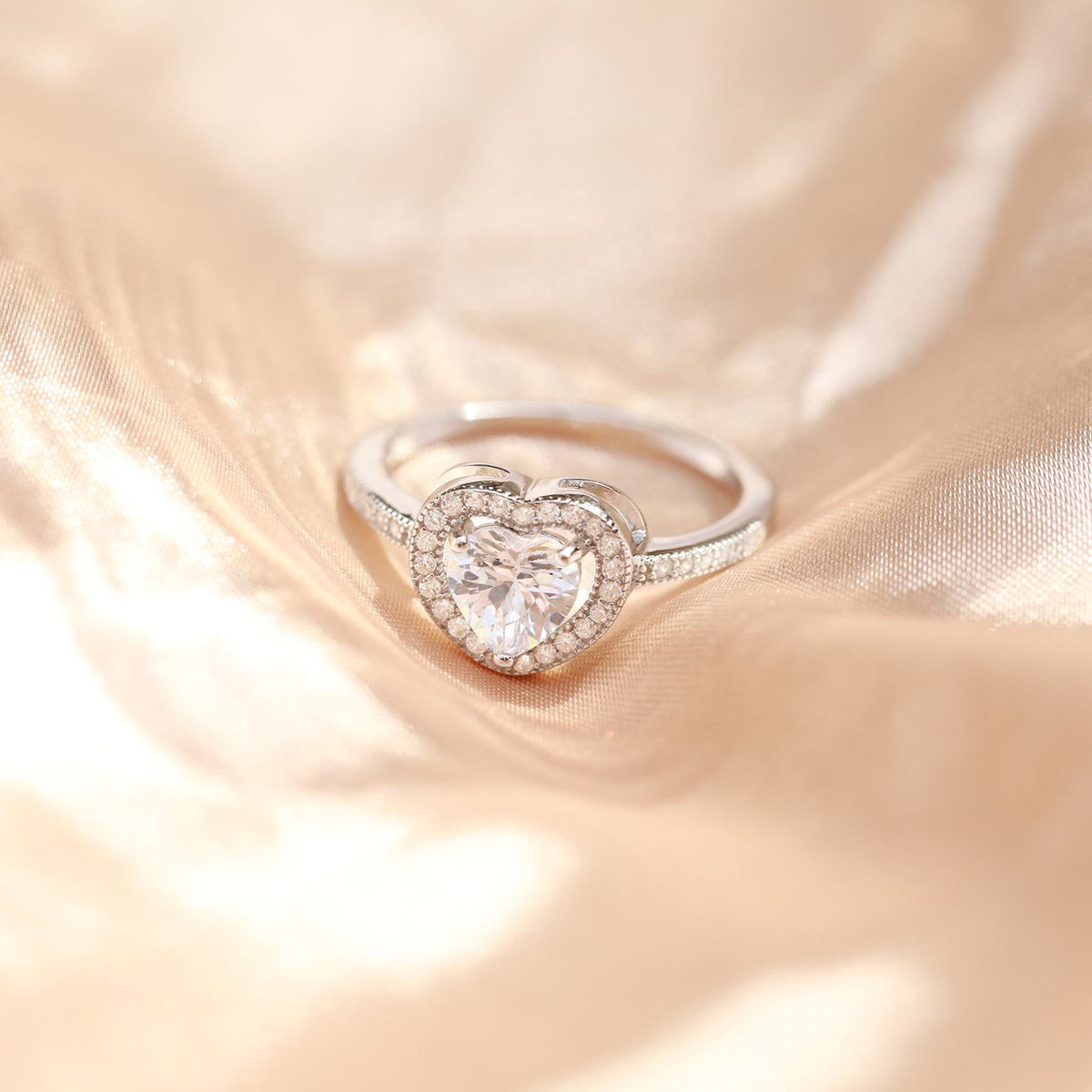 925 Silver Heart Shaped Moissanite Halo Engagement Ring