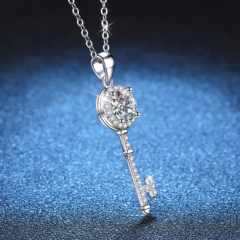 Fashion Luxury Jewelry Round Cut Key Pendant 925 Sterling Silver Zirconia Necklaces for Women