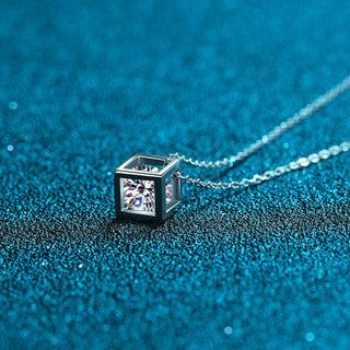 Fashion Luxury Jewelry Round Cut Sugar Cube Pendant 925 Sterling Silver Zirconia Necklaces for Women