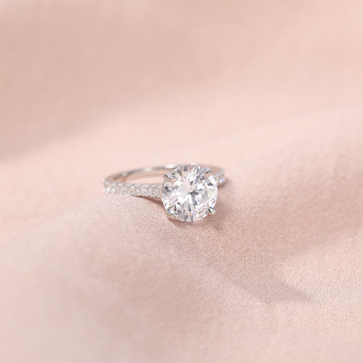 925 Sterling Silver Ring Women Round Solitaire Cubic Zirconia Halo Engagement Bands